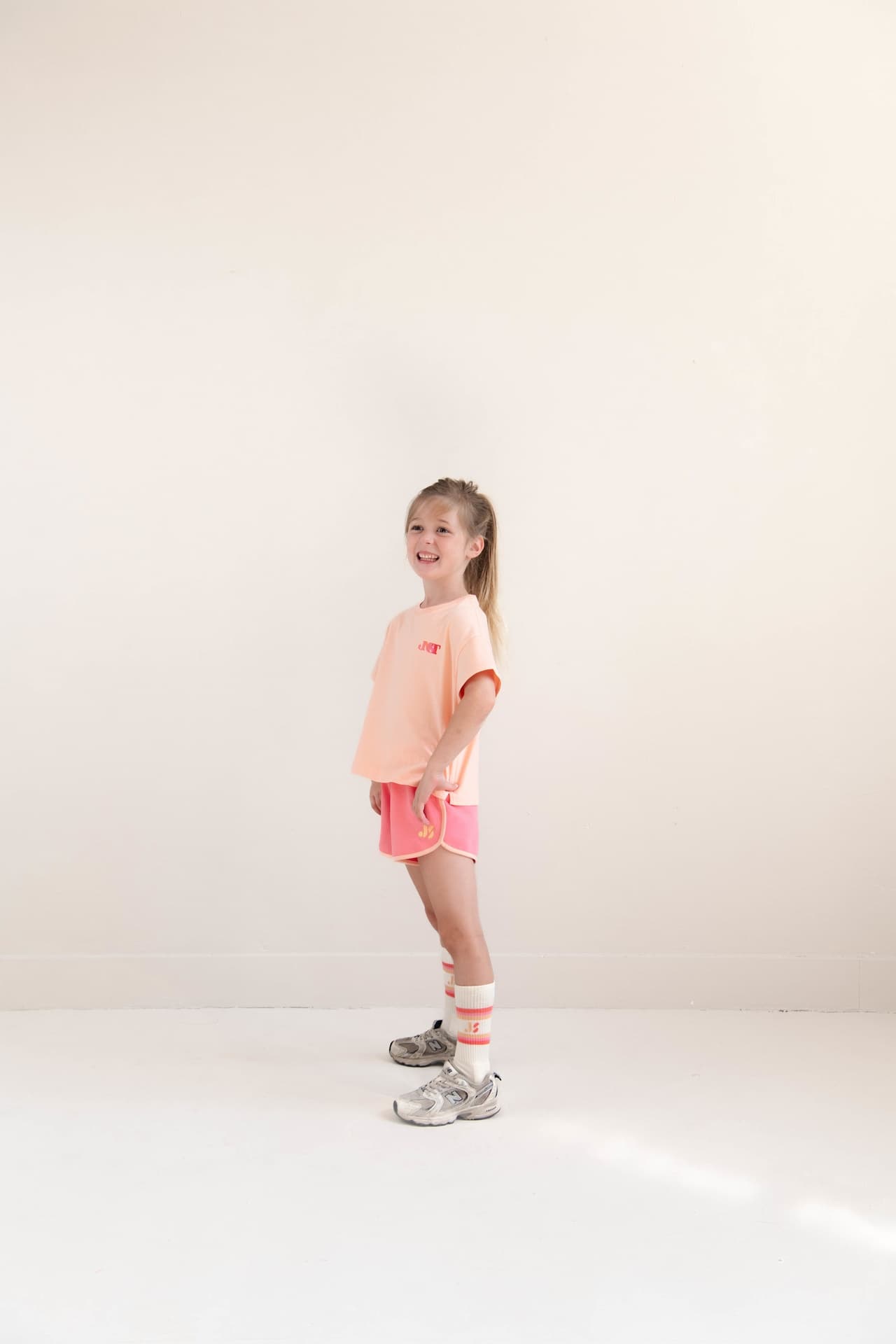 1222-peach-orange - Image 5