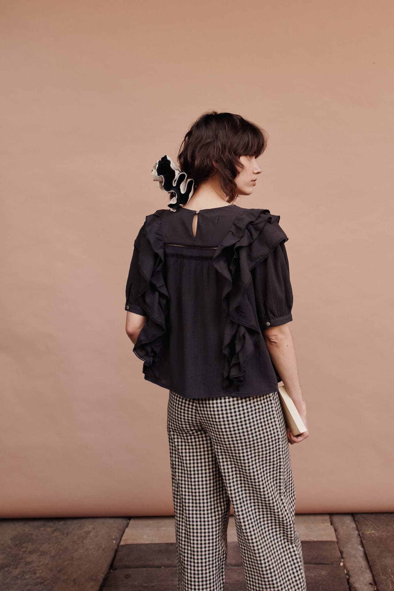 IDA-DAHLIA - NOIR - Lifestyle 5